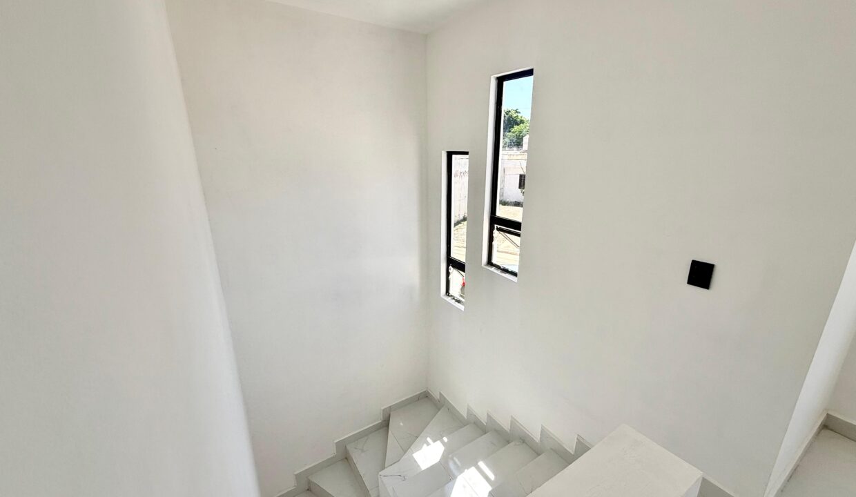 WhatsApp Image 2025-09-22 at 9.40.22 AM (4)