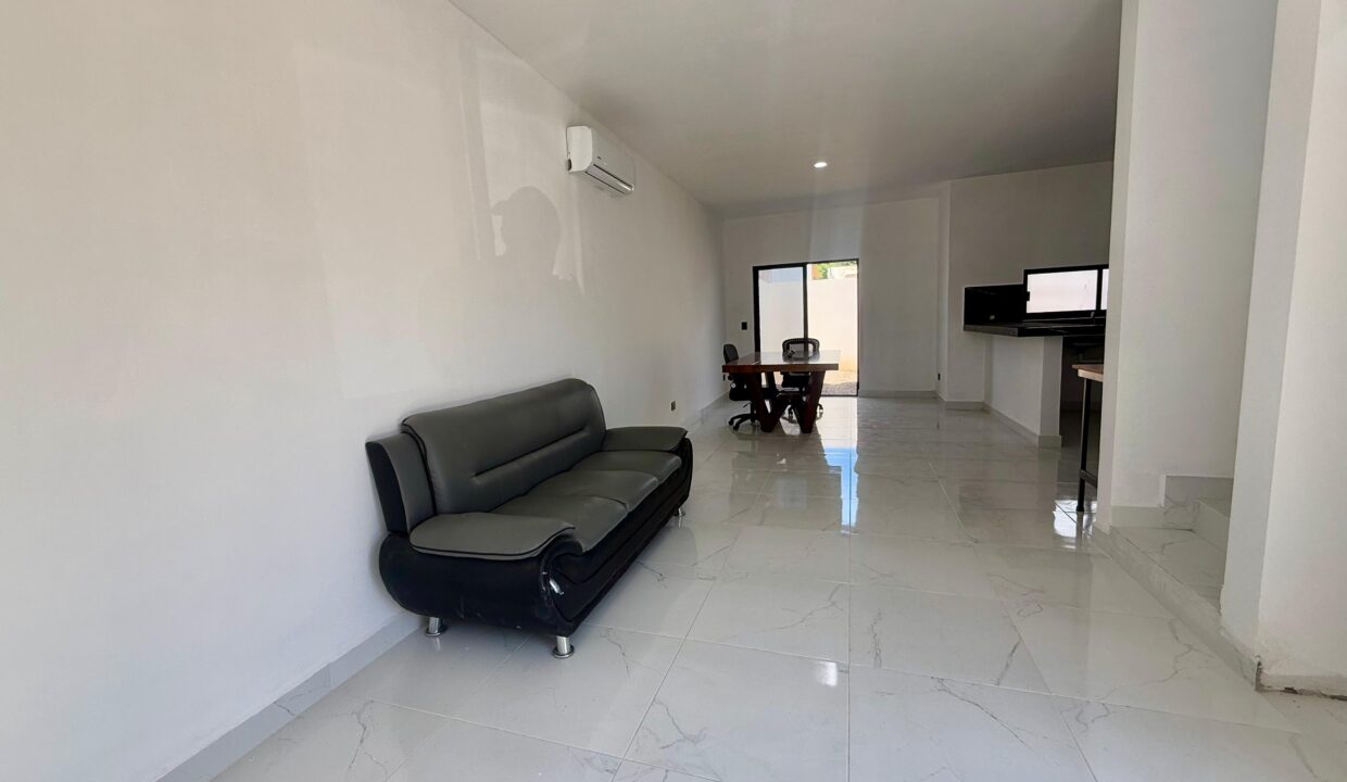 WhatsApp Image 2025-09-22 at 9.40.23 AM (2)